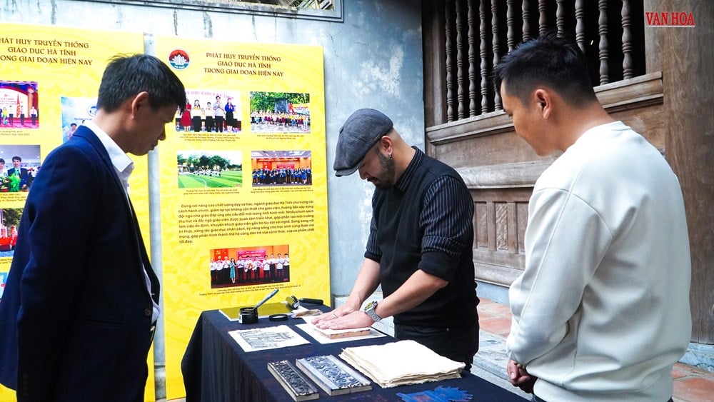 ពិព័រណ៍ 