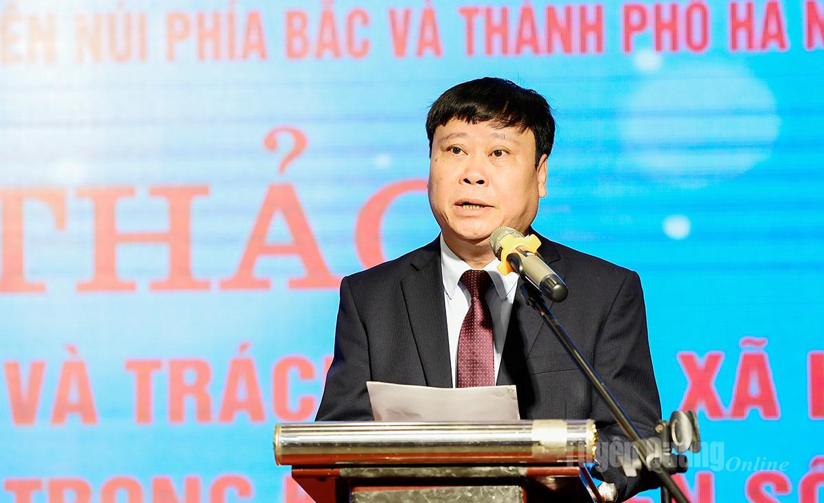 A workshopon Mai Duc Thong elvtárs, a Tartományi Pártbizottság tagja, a Tuyen Quang Újság, Rádió és Televízió főszerkesztője, a Tartományi Újságírók Szövetségének elnöke nyitotta meg beszédét.