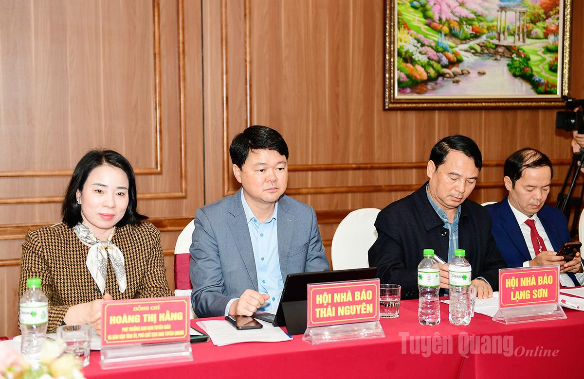 A workshopon részt vettek a Tartományi Pártbizottság Propaganda és Tömegmozgósítási Osztályának vezetői, valamint a Tartományi Újságírók Szövetségének küldöttei.