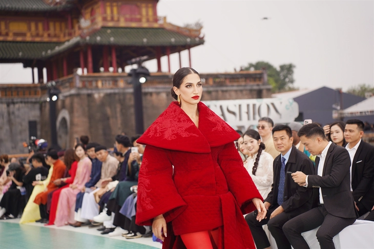 hoa hậu - Ảnh 2.