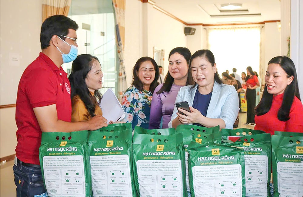 Ngành chức năng đẩy mạnh truyền thông về lợi ích liên kết HTX- doanh nghiệp; nhân rộng mô hình điển hình, từng bước thay đổi tư duy sản xuất.