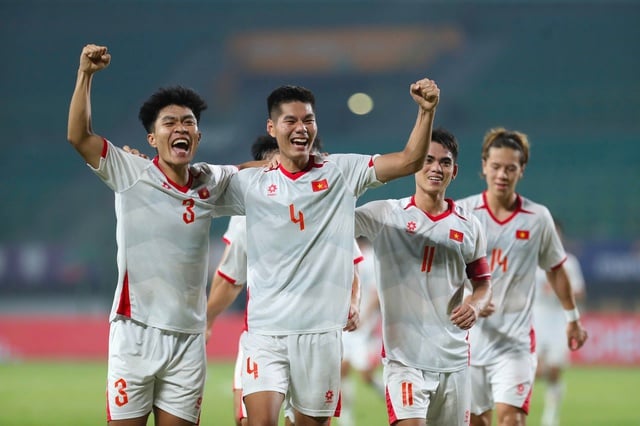 U.23 Việt Nam - U.23 Lào: Chiến thắng trong tầm tay - Ảnh 2.