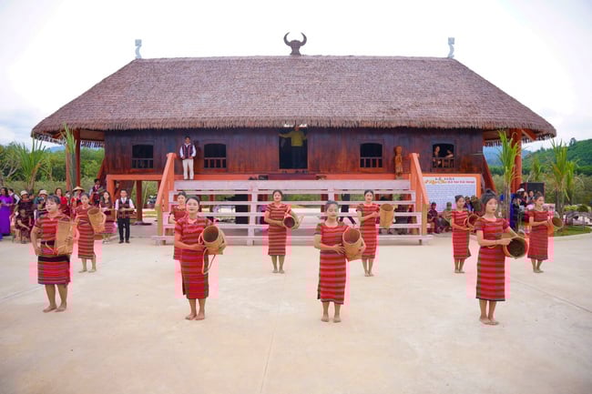 Turismo comunitário – uma “mina de ouro suave” que ajuda as áreas de minorias étnicas a romperem com a pobreza e a reduzi-la de forma sustentável - Foto 3.