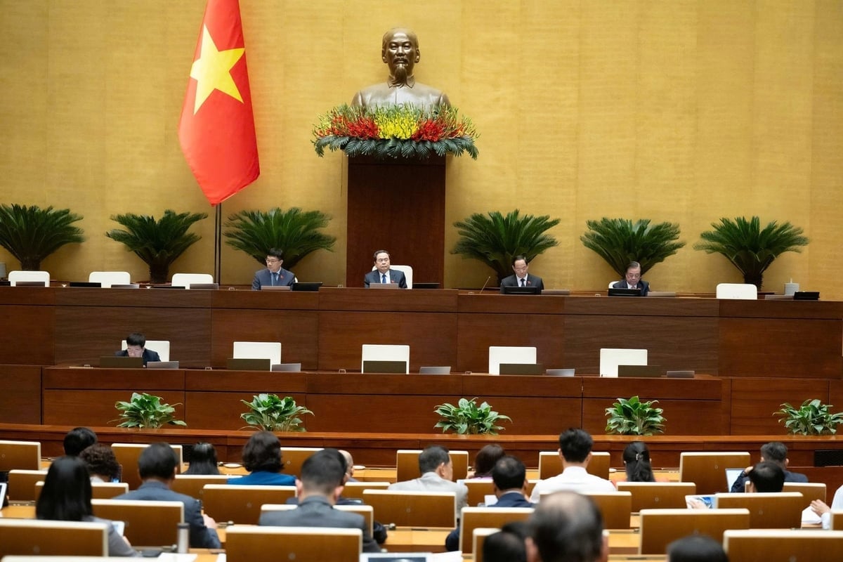 Chủ tịch Quốc hội Trần Thanh Mẫn và Đoàn chủ toạ tại Phiên họp. Ảnh: Quochoi.vn