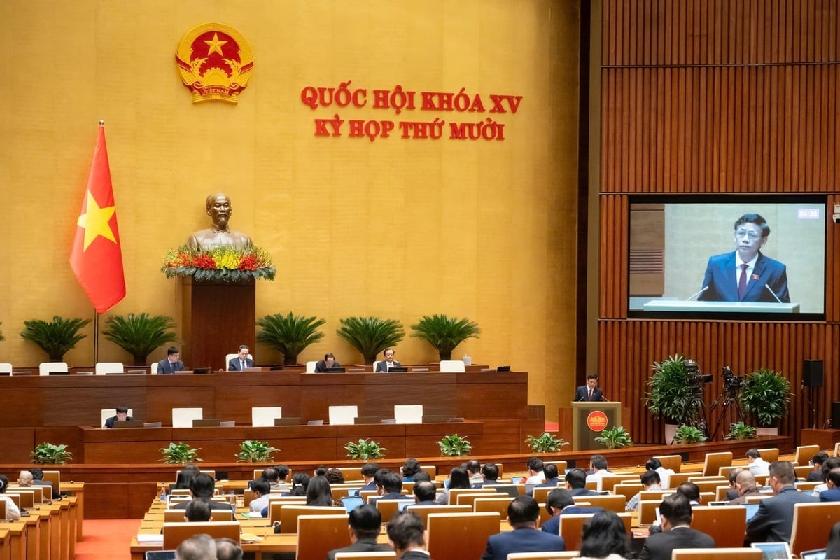 Chủ tịch Hội đồng Dân tộc Lâm Văn Mẫn khẳng định mục tiêu tổng quát và cụ thể của chương trình đã bao quát, kế thừa giai đoạn trước và có điều chỉnh phù hợp với bối cảnh mới. Ảnh: Quochoi.vn