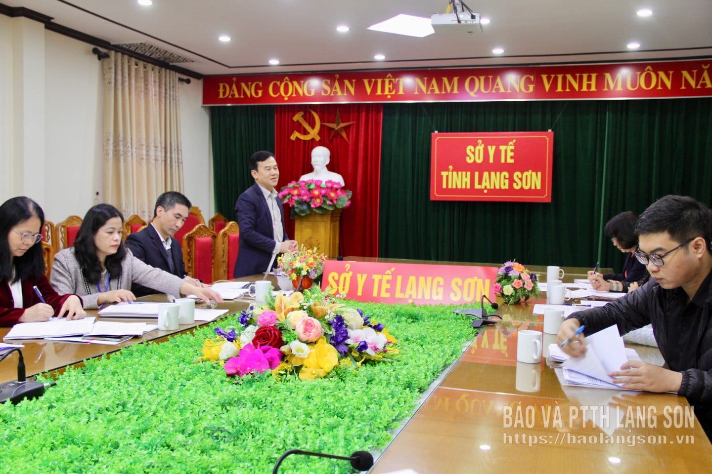 قادة وزارة الصحة يتحدثون في جلسة المراقبة