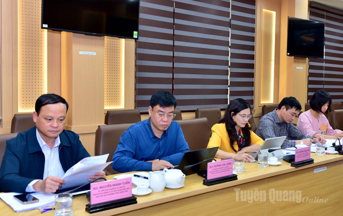 প্রাদেশিক পার্টি কমিটির স্থায়ী সদস্য এবং স্থায়ী কমিটির সদস্যরা সভায় উপস্থিত ছিলেন।