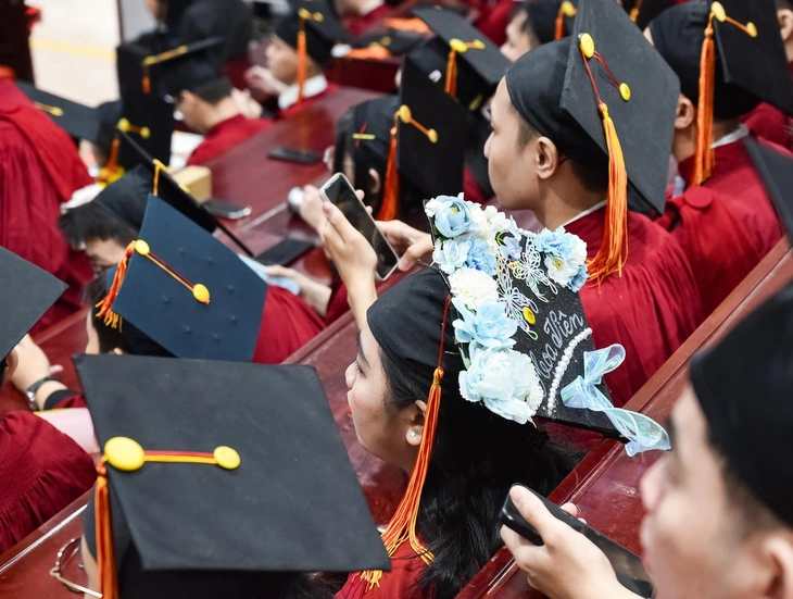 tốt nghiệp - Ảnh 10.