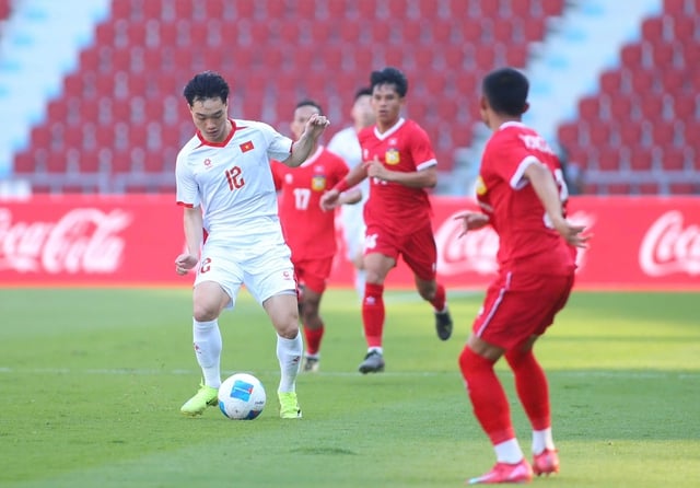 U.23 Việt Nam mất cặp tiền vệ trung tâm tốt nhất, ông Kim có bối rối…- Ảnh 1.