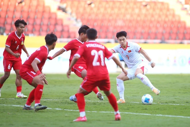 Horké: Thajský organizační výbor se vyjádřil k incidentu se zpěvem státní hymny „bez svolení“ a omluvil se jednotkám U.23 Vietnam a Laos - Foto 1. Nóng: BTC Thái Lan lên tiếng về sự cố hát Quốc ca ‘chay', xin lỗi U.23 Việt Nam và Lào- Ảnh 1.