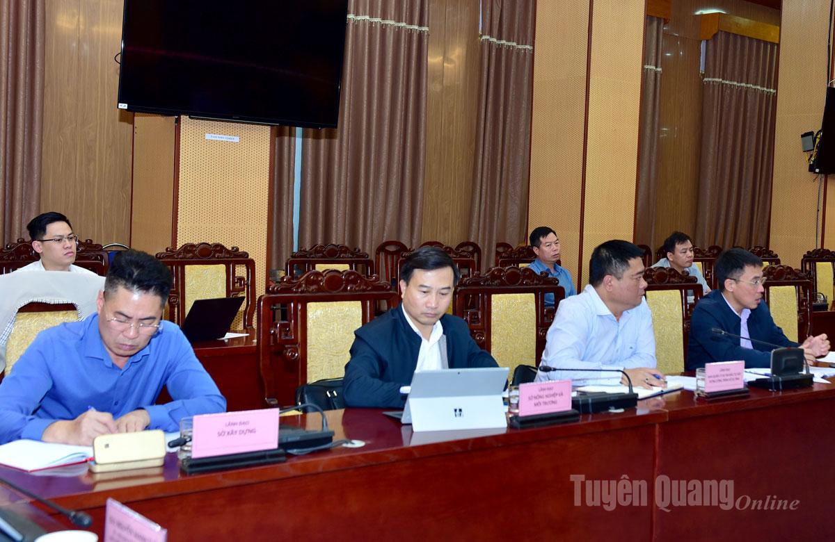 A la reunión asistieron líderes de departamentos y sucursales.