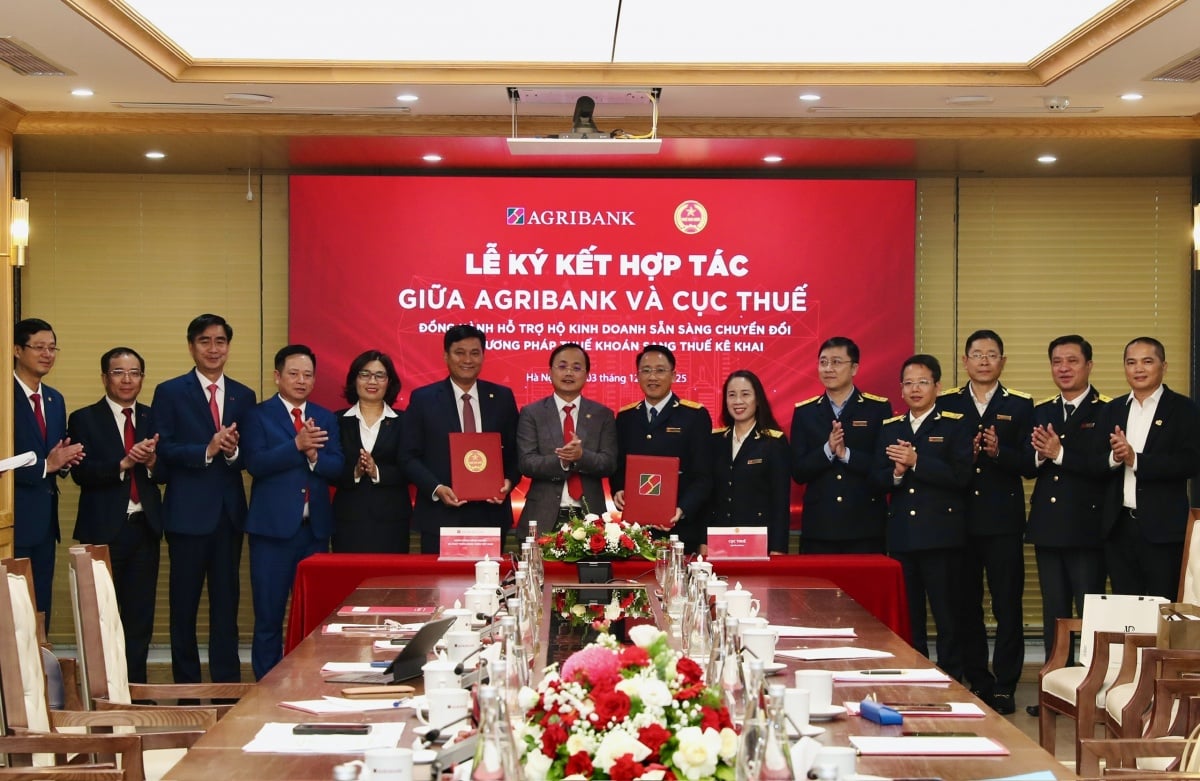 Agribank và Cục Thuế hợp tác hỗ trợ hộ kinh doanh chuyển đổi sang thuế kê khai