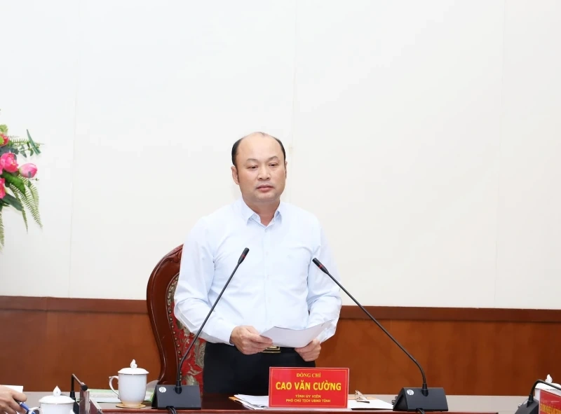 Întâlnire pentru evaluarea implementării Programelor Naționale Țintă în provincia Thanh Hoa