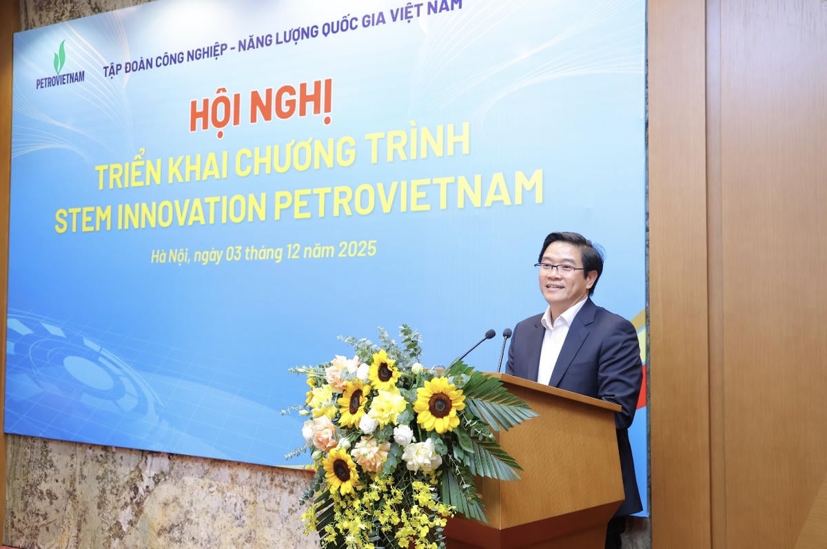 ດຣ ໄທວັນໄຕ, ຫົວໜ້າກົມສຶກສາທົ່ວໄປ, ກະຊວງສຶກສາທິການ ແລະ ບຳລຸງສ້າງ ກ່າວຄຳເຫັນທີ່ກອງປະຊຸມ.