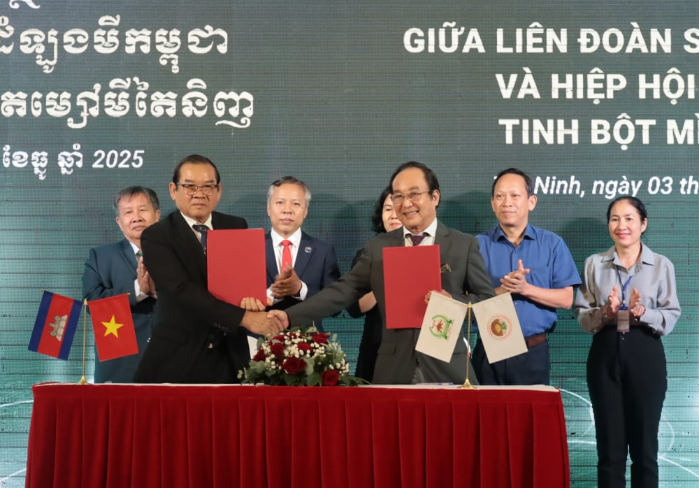 Tay Ninh: Podepsání dohody o spolupráci v oblasti produkce manioku s Kambodžskou federací manioku