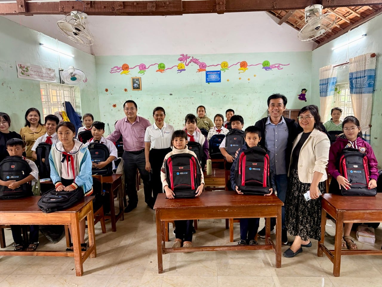 ចំណងជើងរូបថត