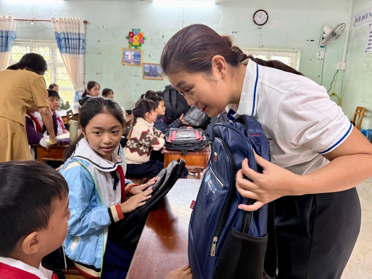 ចំណងជើងរូបថត