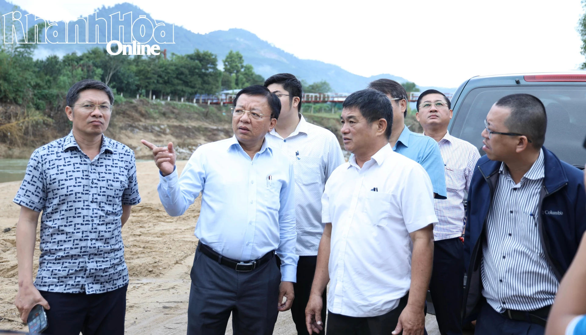 رفیق لو هوین از اجرای پروژه پل سونگ گیانگ بازدید کرد.