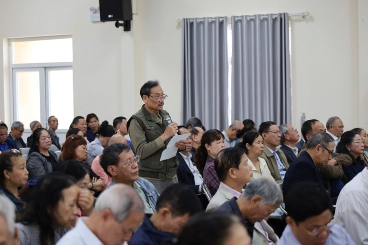 Phường Tương Mai: Tiếp xúc cử tri trước kỳ họp cuối năm 2025- Ảnh 1.