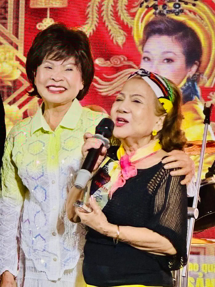 Gặp lại nữ ca sĩ hát 