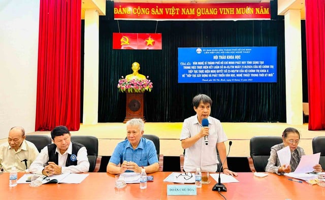 Nỗi niềm văn nghệ sĩ TP.HCM trước đòi hỏi thời cuộc và thách thức của công nghệ- Ảnh 1.