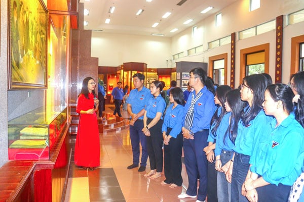 Công tác tuyên truyền, giáo dục là một trong những nhiệm vụ quan trọng được các cấp bộ đoàn thường xuyên triển khai thực hiện.

