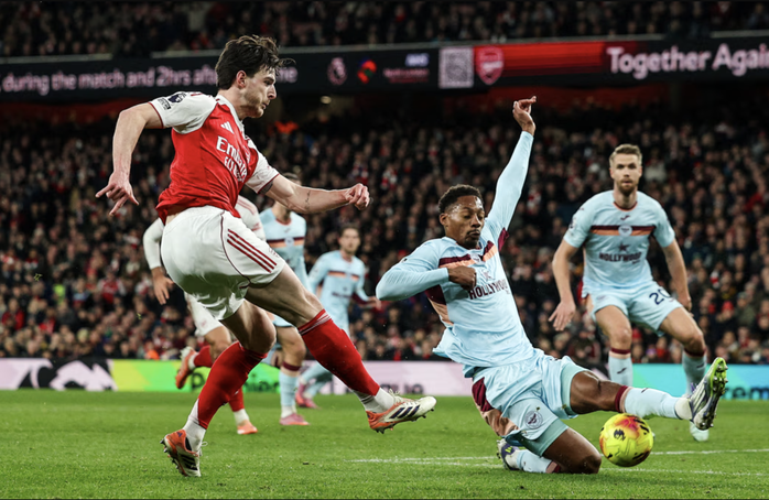 Перемігши Брентфорд, Арсенал зберіг перше місце в Прем'єр-лізі - Фото 1.