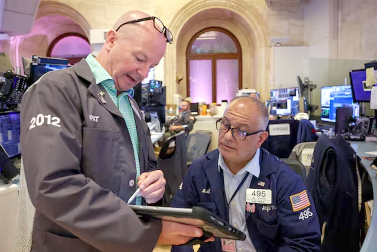 Phố Wall bứt phá, tiến sát mốc kỷ lục nhờ kỳ vọng Fed sớm hạ lãi suất