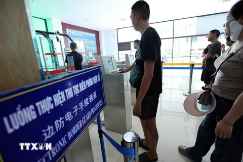 Porte frontière internationale de Lao Cai (province de Lao Cai). (Photo : Vu Sinh/VNA)
