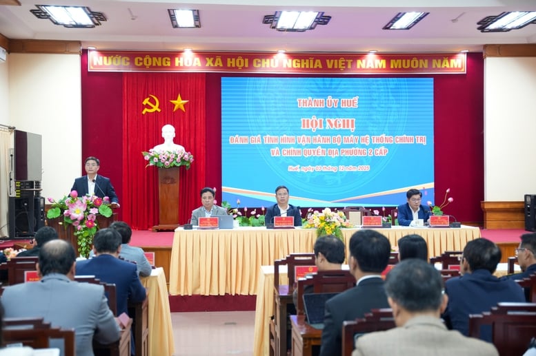 ទីក្រុង Hue៖ ការលុបបំបាត់ឧបសគ្គ និងធ្វើឱ្យល្អឥតខ្ចោះនូវគំរូរដ្ឋាភិបាលមូលដ្ឋាន 2 កម្រិត - រូបថត 1 ។ TP Huế: Tháo gỡ vướng mắc, hoàn thiện mô hình chính quyền địa phương 2 cấp- Ảnh 1.