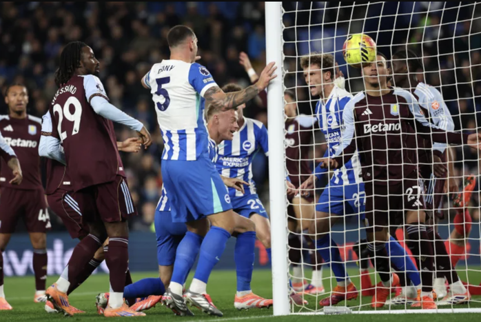 Watkin tỏa sáng, Aston Villa ngược dòng hạ Brighton  trận cầu 7 bàn - Ảnh 2.