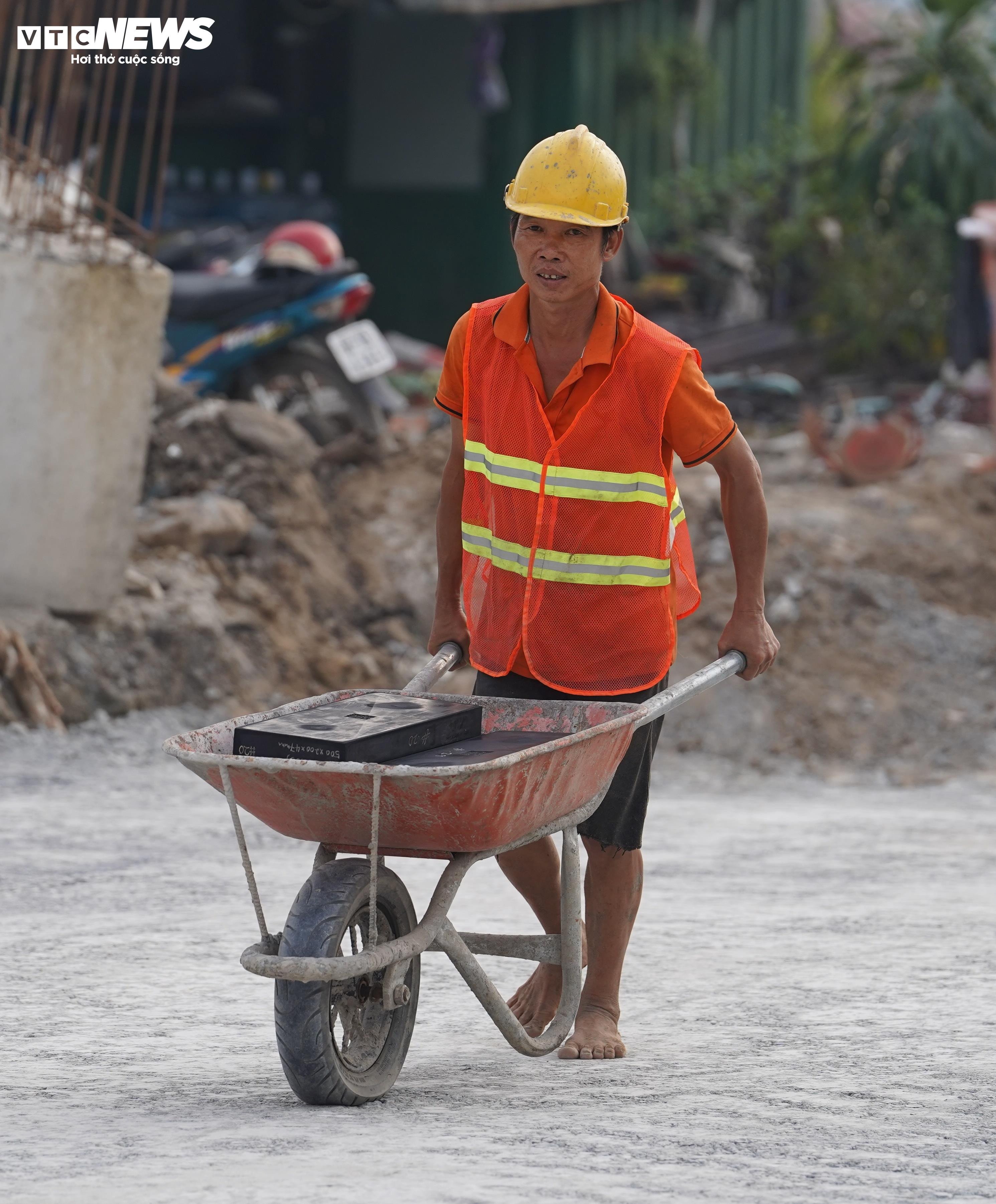 Byggingen av det mest trafikkerte krysset i Ho Chi Minh-byen øker etter mange forsinkelser - 5