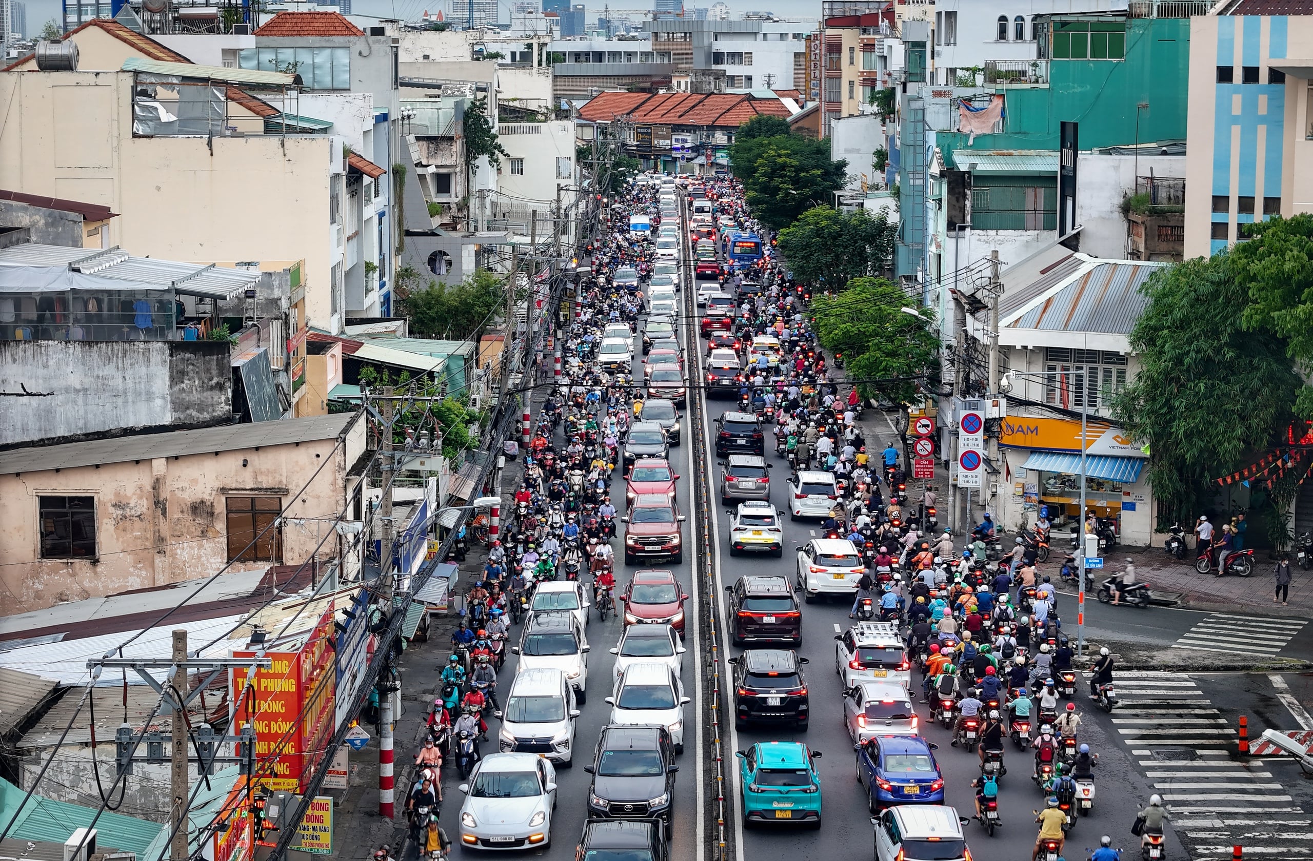 Ulica Nguyen Tat Thanh – zdjęcie 1.