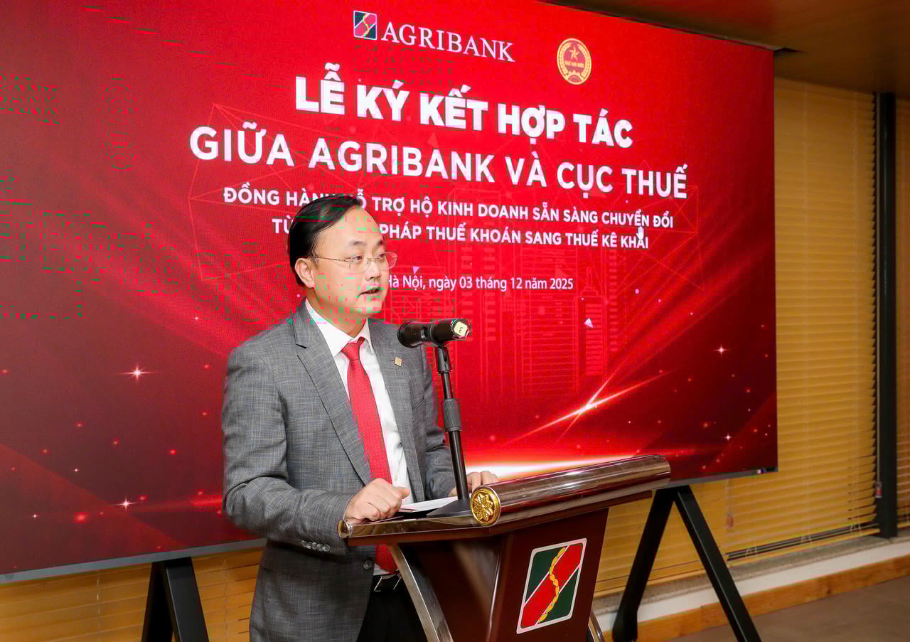 Mr. To Huy Vu - Chairman of Agribank Board of Members spoke at the signing ceremony.