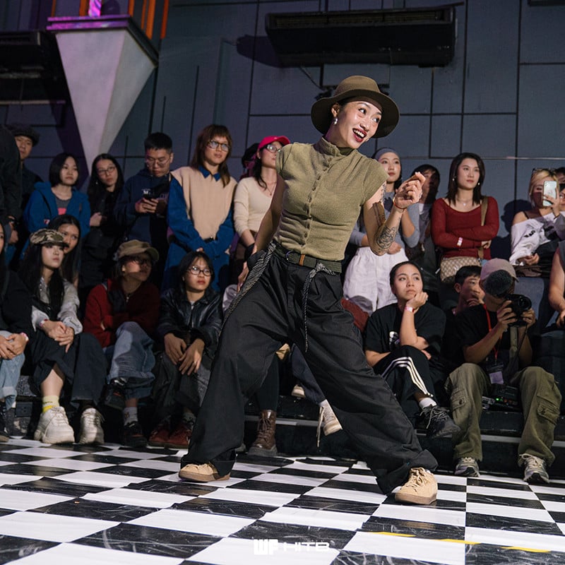 মৈতিনভি ০১.jpg