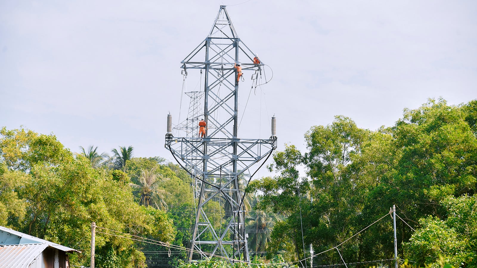 আন গিয়াং ১১০ কেভি ভূগর্ভস্থ তারের সমস্যা সমাধানের চেষ্টা করছেন হা তিয়েন - ফু কোক