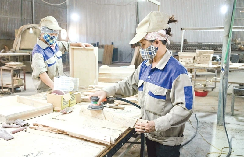 Small and medium enterprises adapt flexibly to year-end market fluctuations