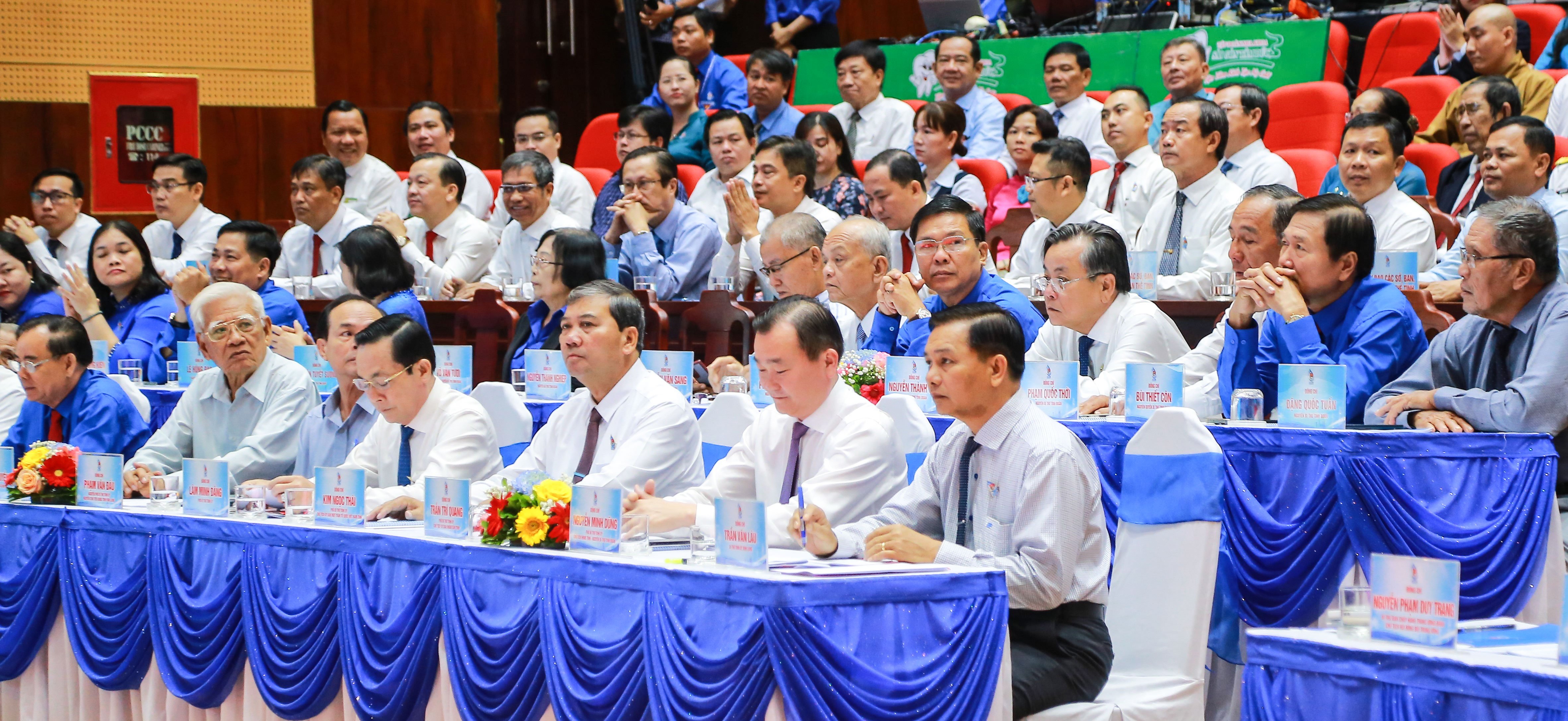 Delegați ai Secretariatului Uniunii Centrale a Tineretului și lideri provinciali au participat la Congres.