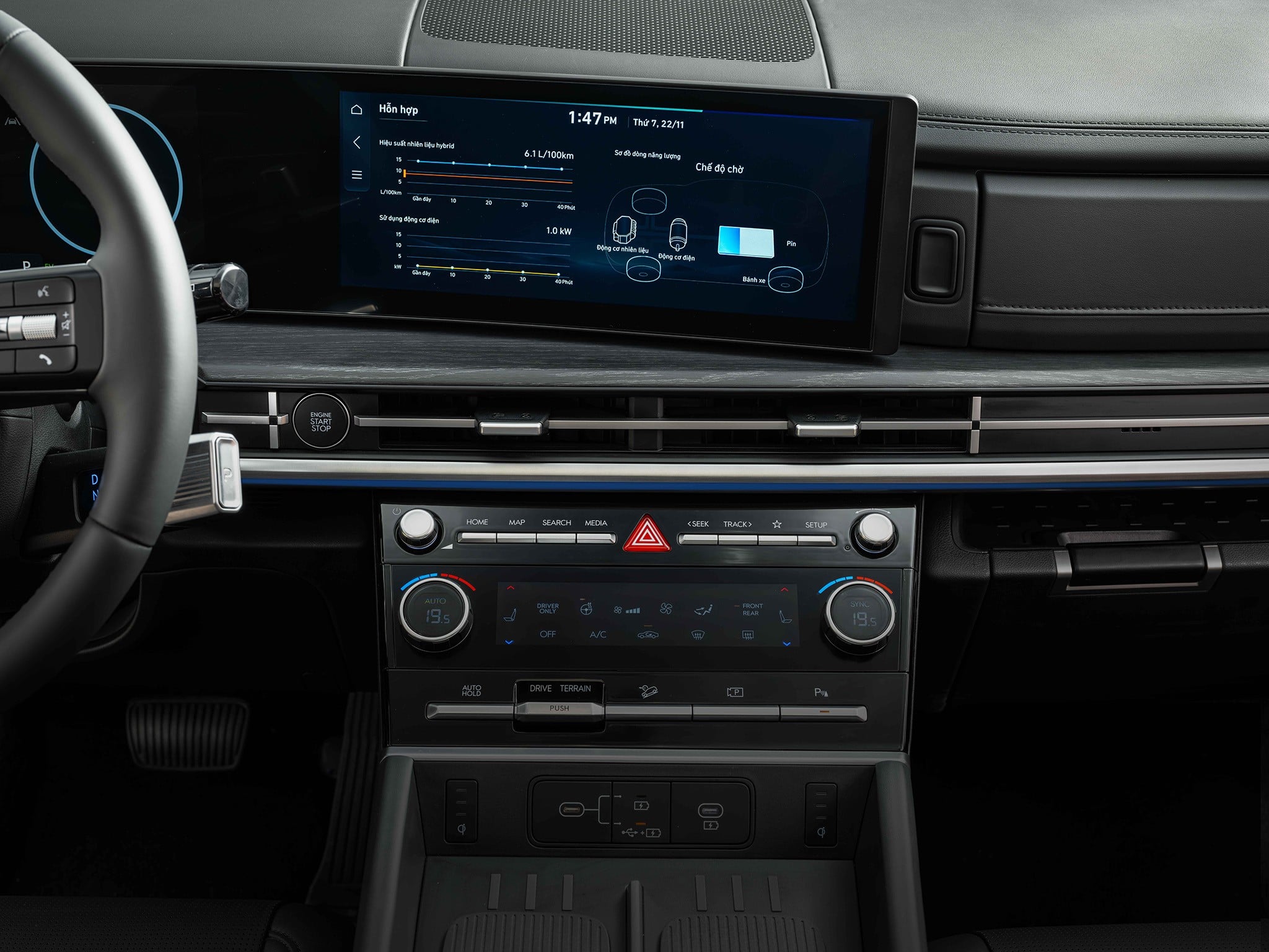 Hyundai Thành Công giới thiệu Santa Fe Hybrid đến thị trường Việt Nam