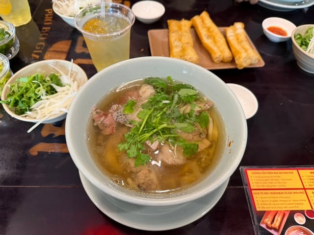 Bán 20.000 tô phở ngon giá 40.000 đồng ở lễ hội phở tại TP.HCM - Ảnh 1.