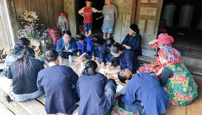 Nghệ thuật từ hạt ngô: Khi nông sản Lân Nóng