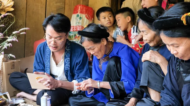 Nghệ thuật từ hạt ngô: Khi nông sản Lân Nóng