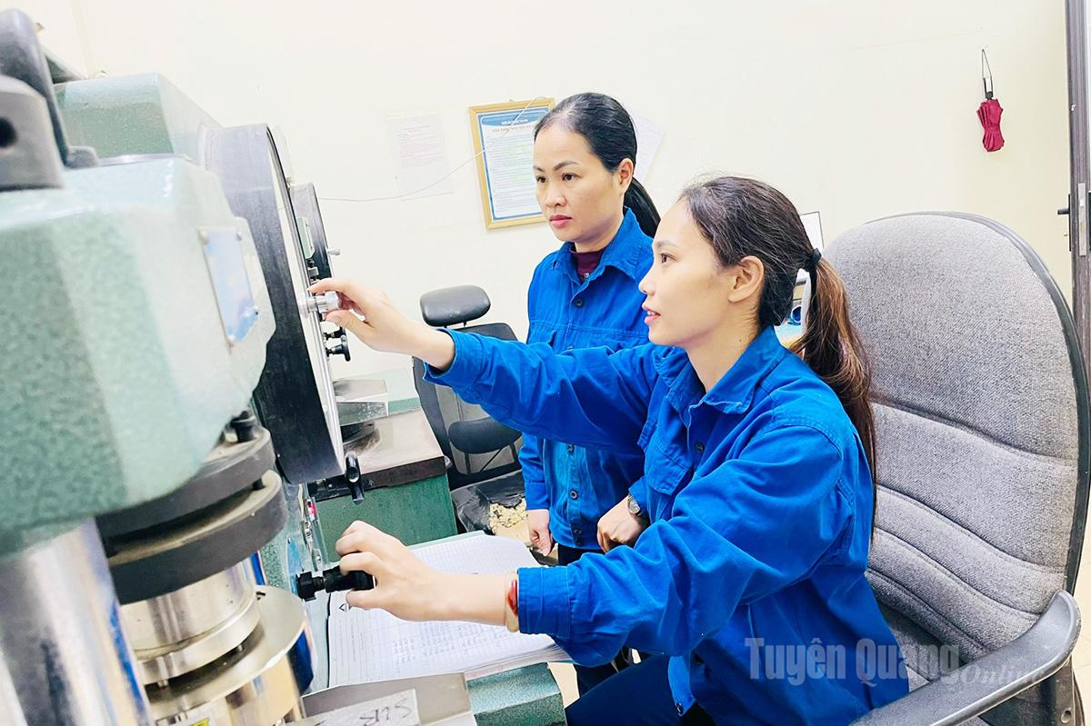 Dział kontroli jakości produktów Spółki.