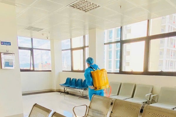 Chủ động phòng chống dịch, giữ vững môi trường Bệnh viện Xanh – Sạch – An toàn- Ảnh 2.