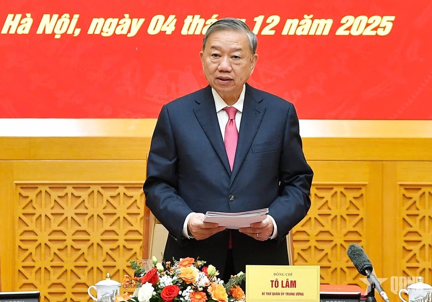 អគ្គលេខាធិកា To Lam លេខាគណៈកម្មាធិការយោធាមជ្ឈិមបានធ្វើជាប្រធានសន្និសីទគណៈកម្មាធិការយោធាមជ្ឈិមលើកទី ១៥។