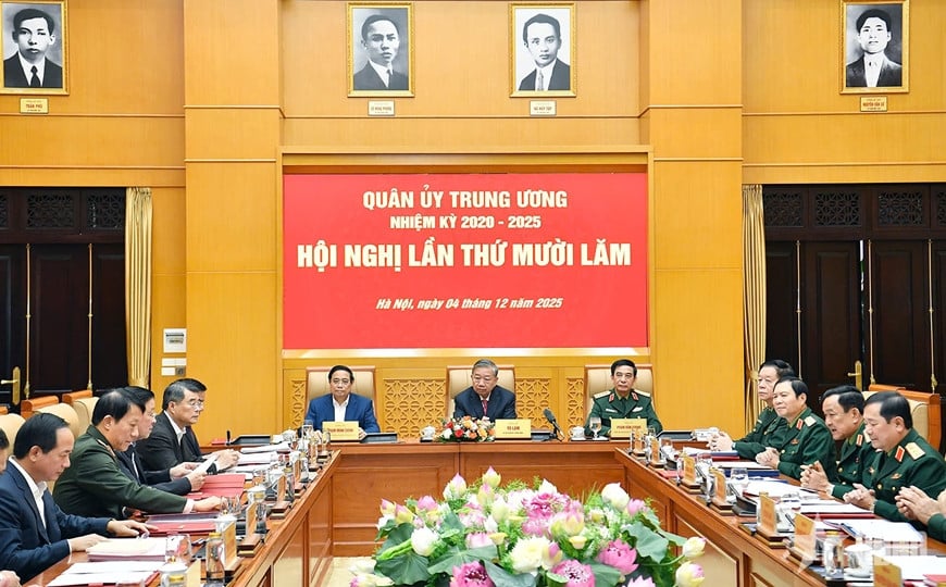 អគ្គលេខាធិកា To Lam លេខាគណៈកម្មាធិការយោធាមជ្ឈិមបានធ្វើជាប្រធានសន្និសីទគណៈកម្មាធិការយោធាមជ្ឈិមលើកទី ១៥។