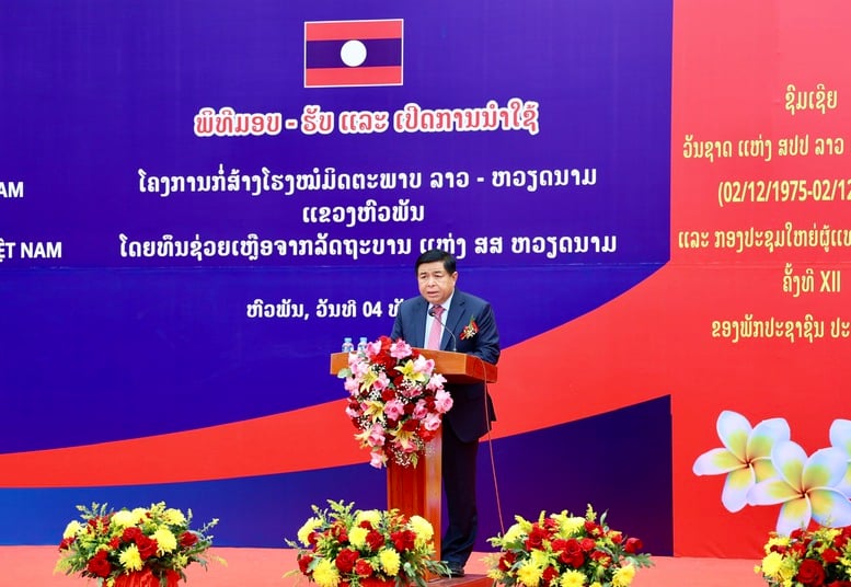 라오스-베트남 우호병원 준공식 및 인수인계 - 사진 3. Khánh thành, bàn giao Bệnh Viện Hữu nghị Lào-Việt Nam- Ảnh 3.