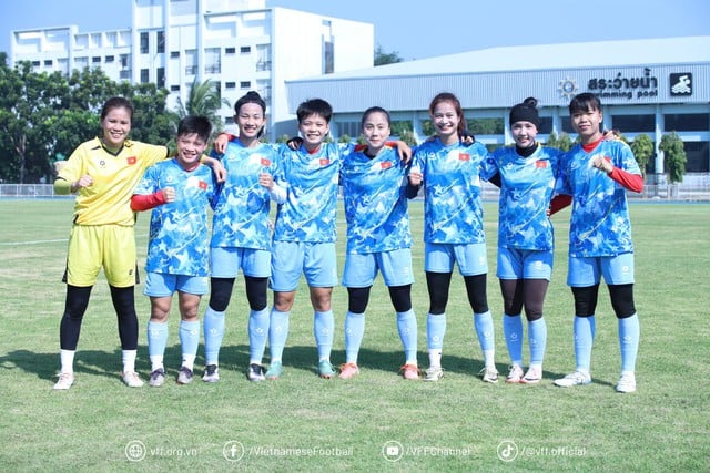 K+ transmituje na żywo finały azjatyckie z udziałem 7 wietnamskich drużyn. Widzowie nie muszą martwić się o brak sygnału. - Zdjęcie 2. K+ phát trực tiếp VCK châu Á có 7 đội tuyển Việt Nam, khán giả không lo bị đói sóng
- Ảnh 2.