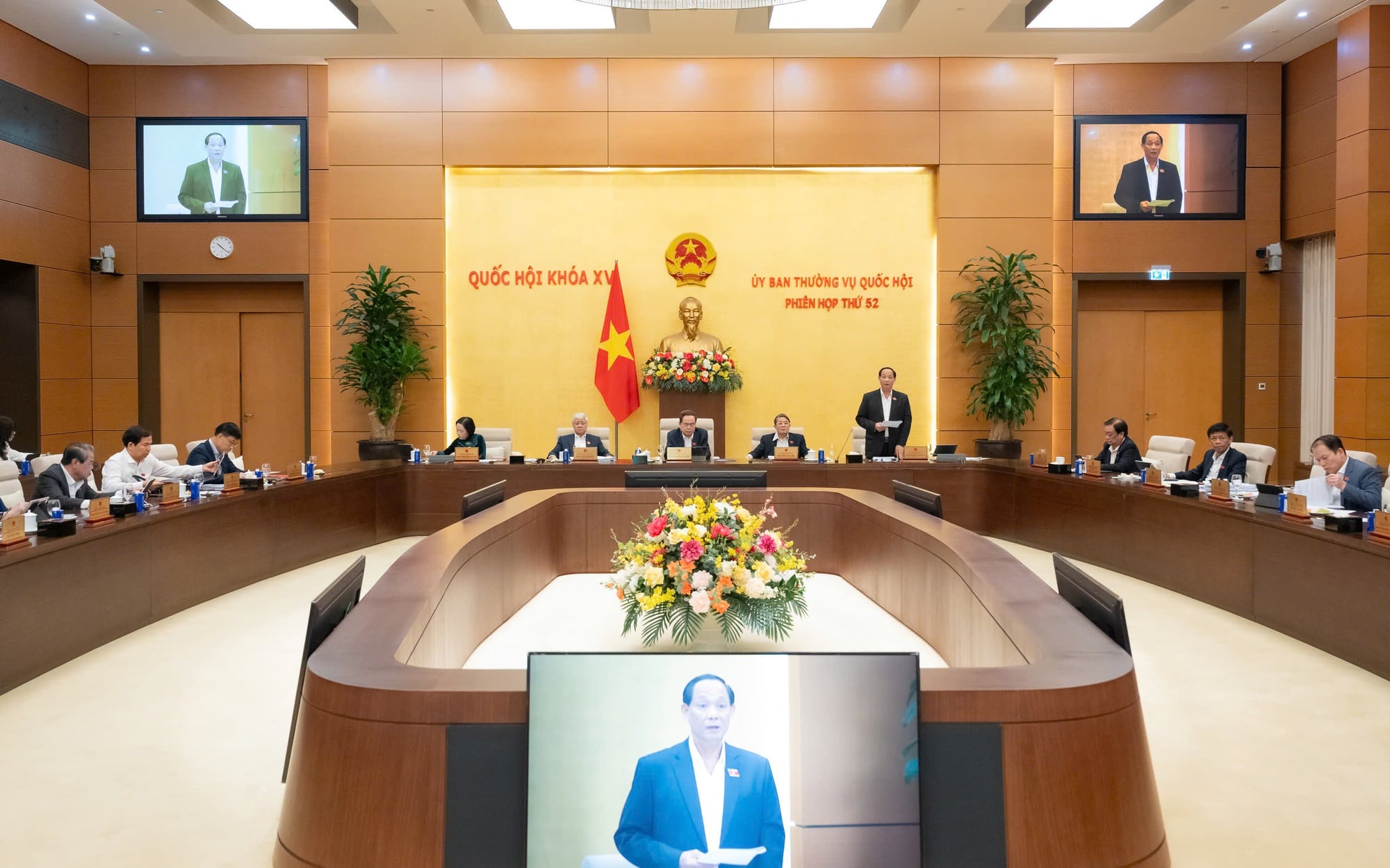 Nationalförsamlingens ständiga utskott avgav yttranden om hur man förklarar, godkänner och reviderar utkastet till presslag (ändrat)