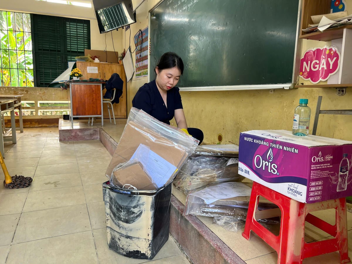 Die Vinh Hiep Grundschule im Stadtteil Tay Nha Trang (Khanh Hoa) hat die Aufräumarbeiten nach der jüngsten Überschwemmung abgeschlossen. (Foto: X.H)